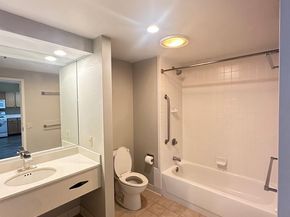 1100 Vine Street 404, Philadelphia PA 19107