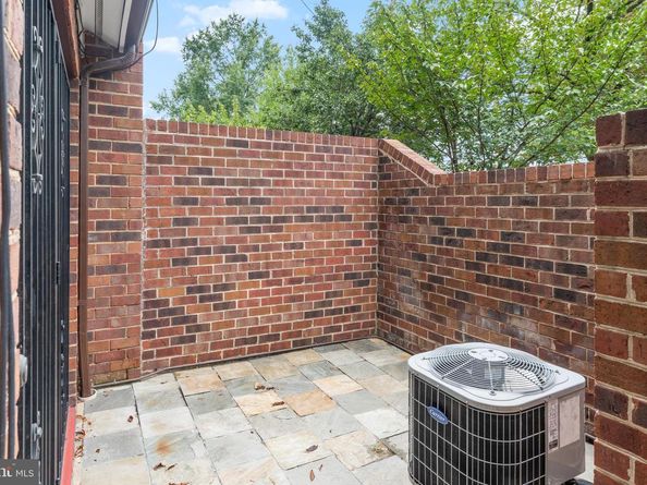 1049 Michigan Avenue NE 1049, Washington DC 20017