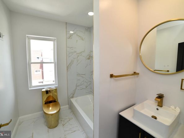 7277 E Walnut Lane, Philadelphia PA 19138