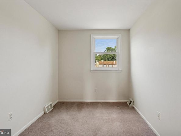 7429 Keiffer Street, Philadelphia PA 19128