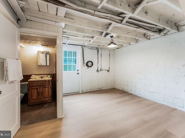 7224 Roosevelt Avenue, Falls Church VA 22042