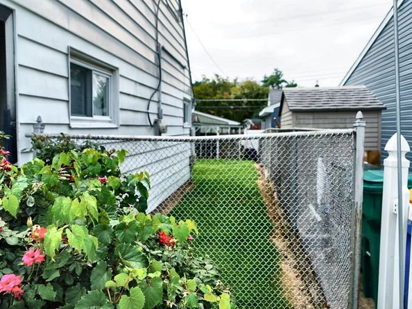 14 Appletree Drive, Levittown PA 19055