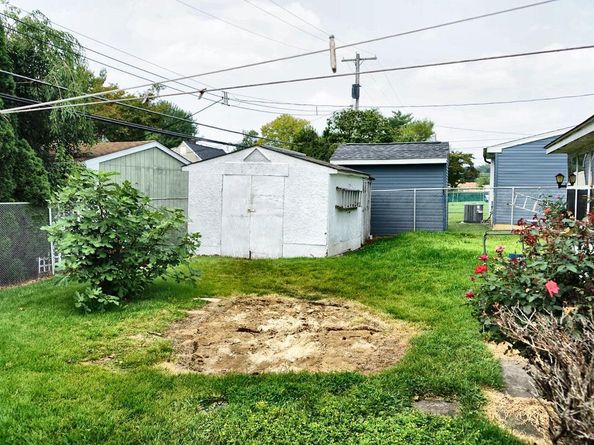14 Appletree Drive, Levittown PA 19055