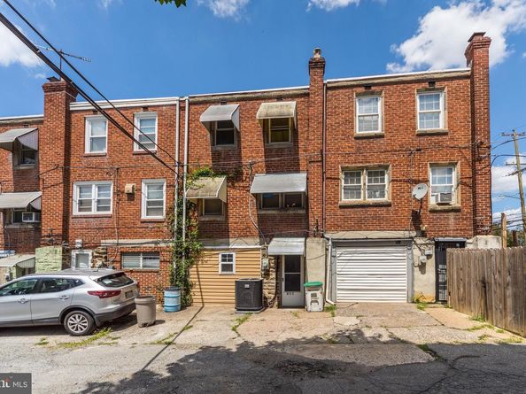 312 Golf Road, Darby PA 19023