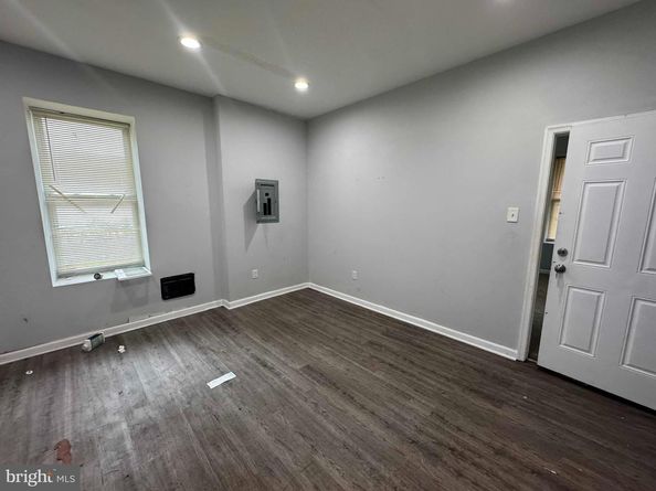 222 E Price Street, Philadelphia PA 19144