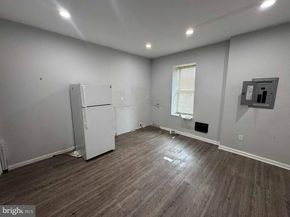 222 E Price Street, Philadelphia PA 19144