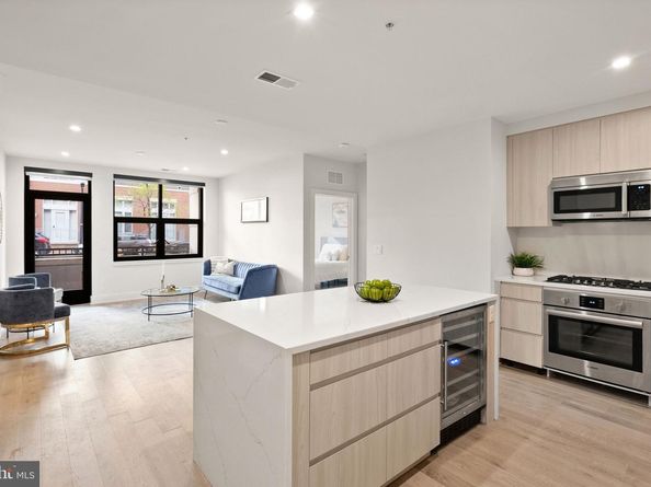 701 Swann Avenue 103, Alexandria VA 22301