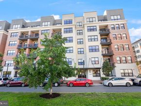 701 Swann Avenue 103, Alexandria VA 22301