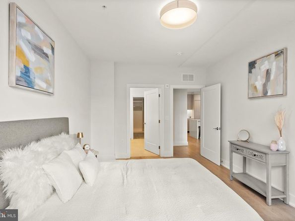 701 Swann Avenue 103, Alexandria VA 22301