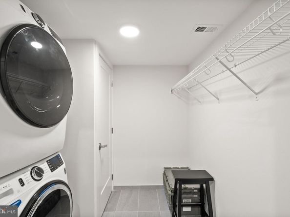 701 Swann Avenue 103, Alexandria VA 22301