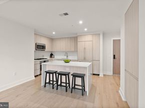 701 Swann Avenue 103, Alexandria VA 22301