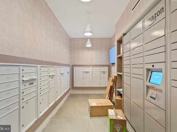 701 Swann Avenue 103, Alexandria VA 22301