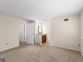 11751 Mossy Creek Lane, Reston VA 20191