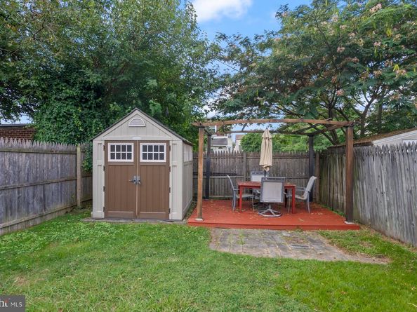 128 E Cooke Avenue, Glenolden PA 19036