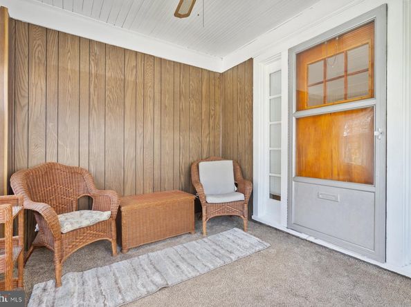 128 E Cooke Avenue, Glenolden PA 19036