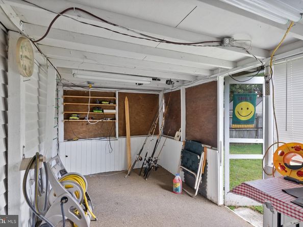 128 E Cooke Avenue, Glenolden PA 19036