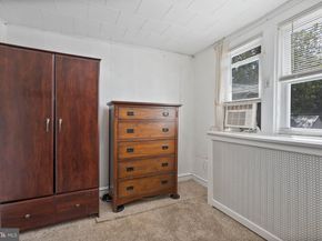 128 E Cooke Avenue, Glenolden PA 19036