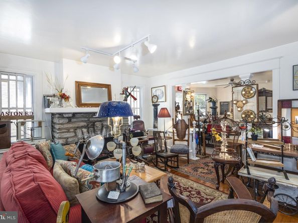 221 S Easton Road, Glenside PA 19038