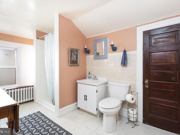 221 S Easton Road, Glenside PA 19038