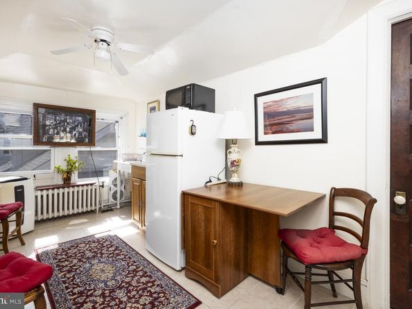 221 S Easton Road, Glenside PA 19038