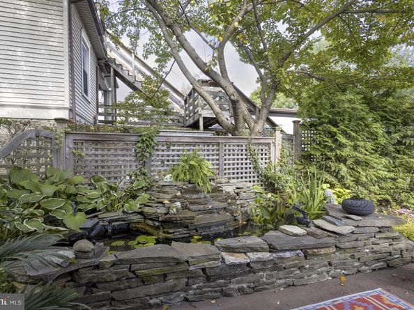221 S Easton Road, Glenside PA 19038