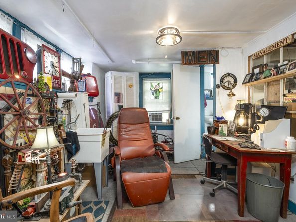 221 S Easton Road, Glenside PA 19038