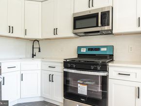 266 W Washington Avenue, Clifton Heights PA 19018