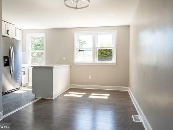 266 W Washington Avenue, Clifton Heights PA 19018