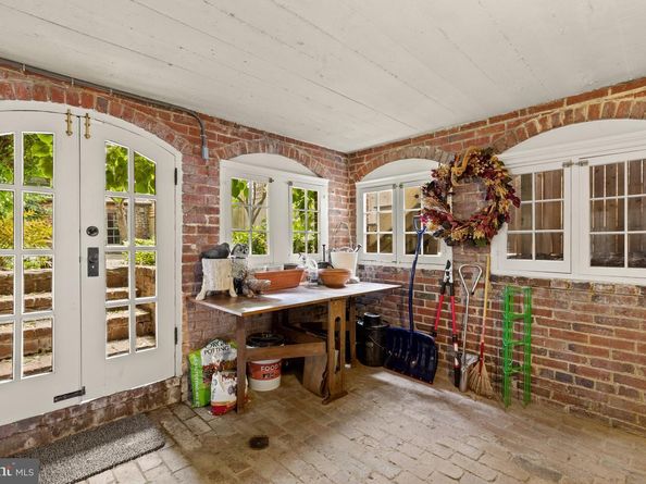 3334 Reservoir Road NW, Washington DC 20007