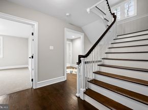200 Hilldale Road, Villanova PA 19085