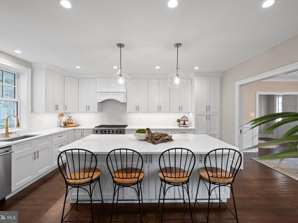 200 Hilldale Road, Villanova PA 19085