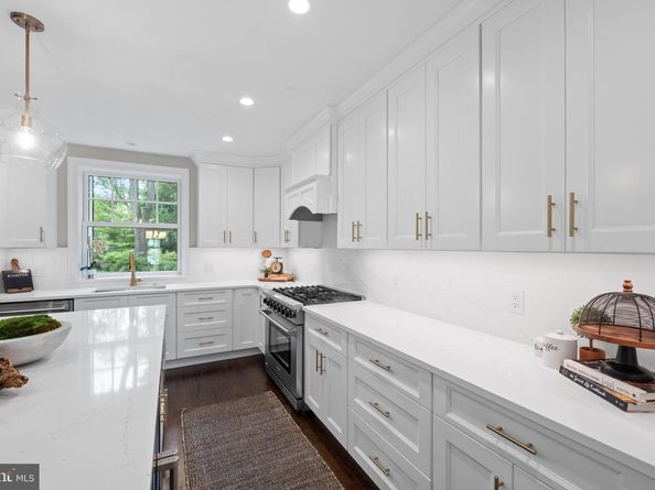 200 Hilldale Road, Villanova PA 19085