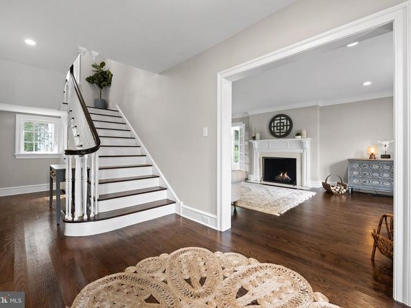 200 Hilldale Road, Villanova PA 19085