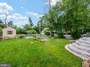 408 Summit Avenue, Fort Washington PA 19034