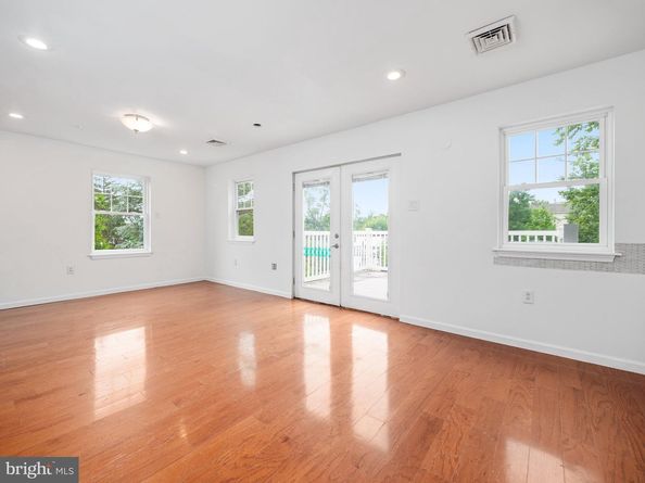 408 Summit Avenue, Fort Washington PA 19034