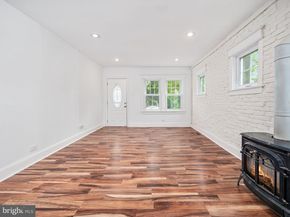 408 Summit Avenue, Fort Washington PA 19034
