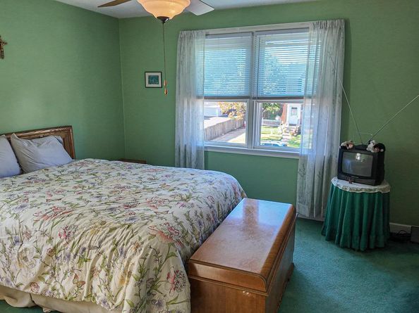 2013 Fuller Street, Philadelphia PA 19152