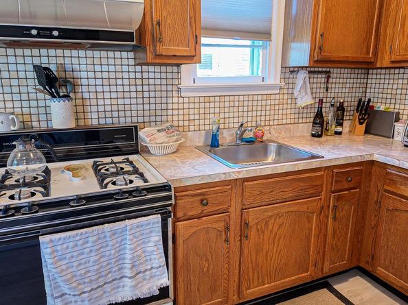 2013 Fuller Street, Philadelphia PA 19152