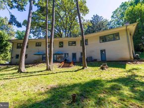 4145 Timber Lane, Philadelphia PA 19129
