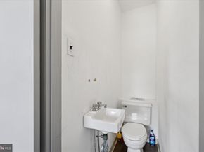 6232 Ridge Avenue, Philadelphia PA 19128