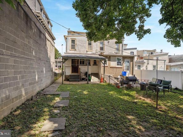 6232 Ridge Avenue, Philadelphia PA 19128