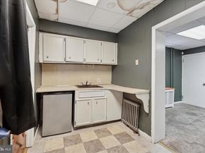 6232 Ridge Avenue, Philadelphia PA 19128