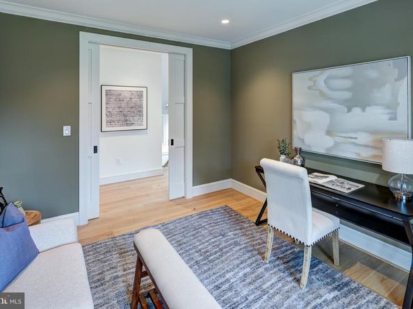 5528 Trent Street, Chevy Chase MD 20815
