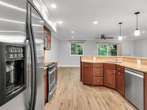 131 Woodgate Lane 21, Paoli PA 19301