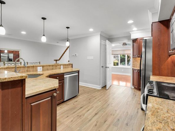 131 Woodgate Lane 21, Paoli PA 19301