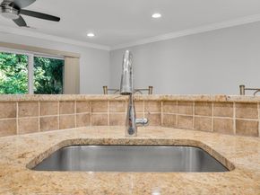 131 Woodgate Lane 21, Paoli PA 19301