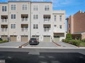 2215 Richmond Highway 101, Alexandria VA 22301