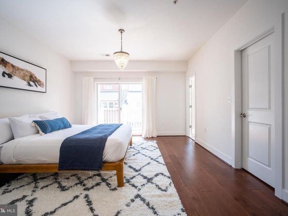 2215 Richmond Highway 101, Alexandria VA 22301