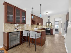 340 W Girard Avenue, Philadelphia PA 19123