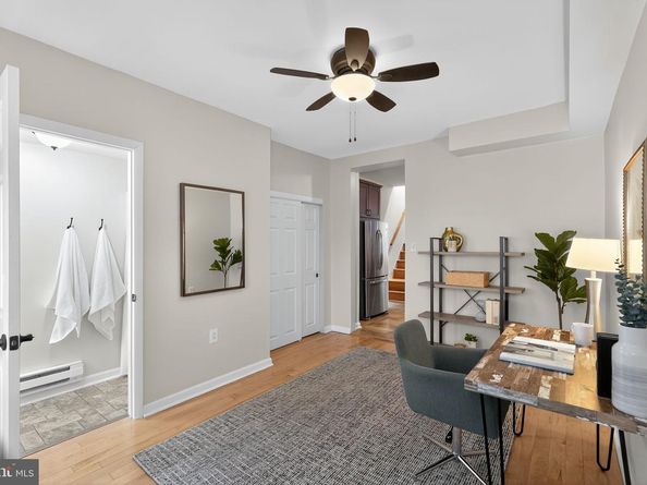 340 W Girard Avenue, Philadelphia PA 19123